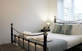 Abingdon - Private Flat With Garden & Parking 02